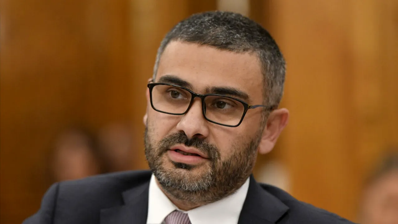 Fostul ministru al Muncii, Florin Manole, acuză că legea salarizării dă mai mulți bani unui anumit minister