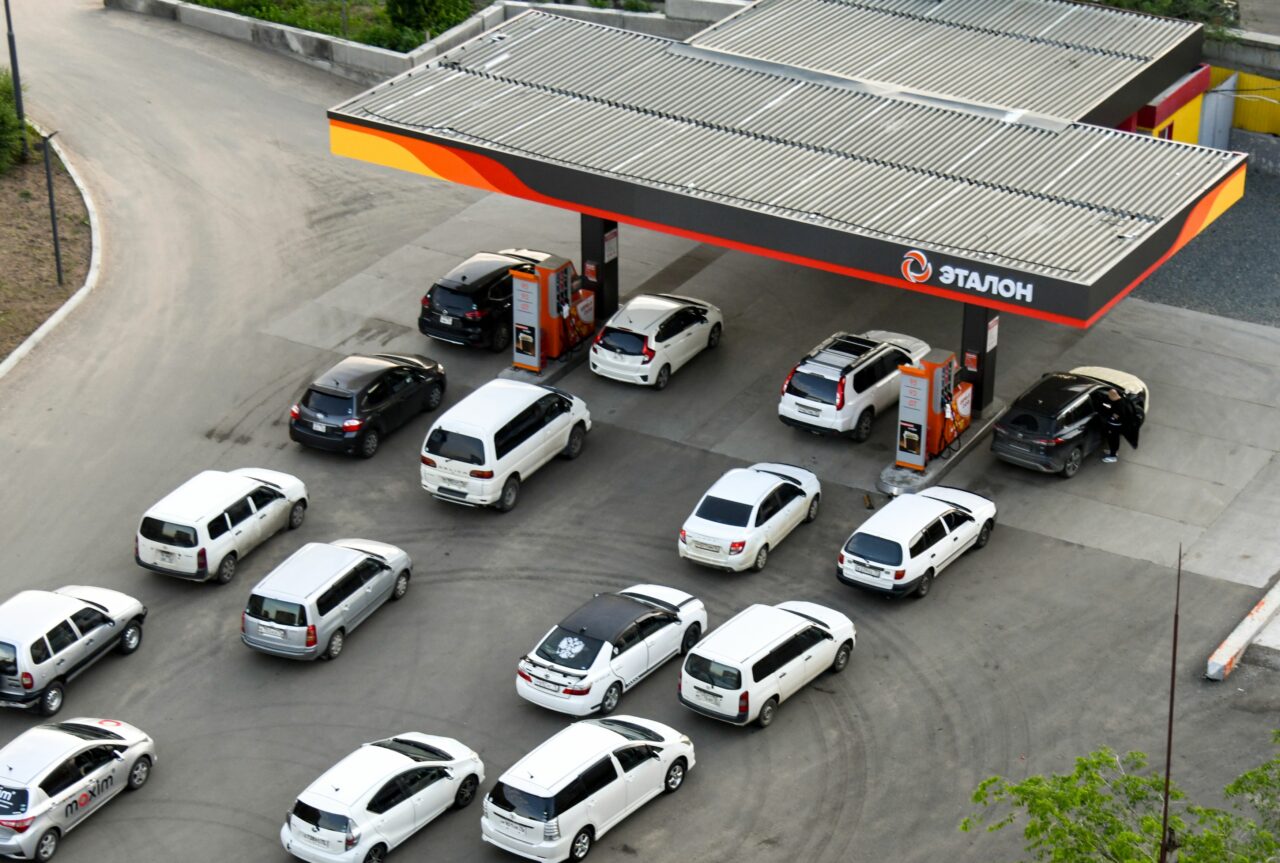 În Astrahan a fost introdusă vânzarea de combustibil în funcție de numerele de înmatriculare ale autoturismelor