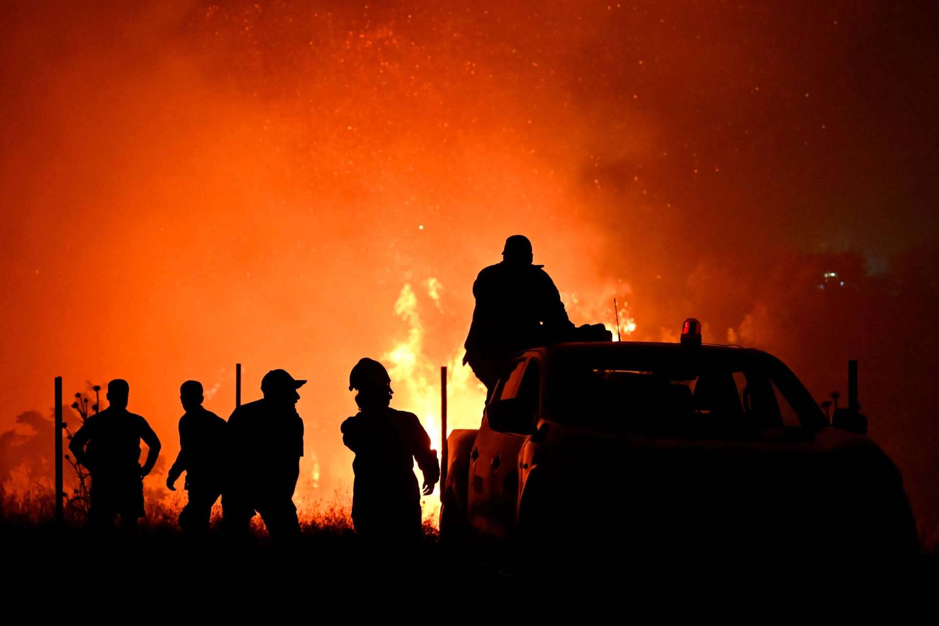 Alertă în Grecia după ce au fost raportate 60 de incendii în 24 de ore. Mai multe regiuni din peninsulă se află sub cod portocaliu