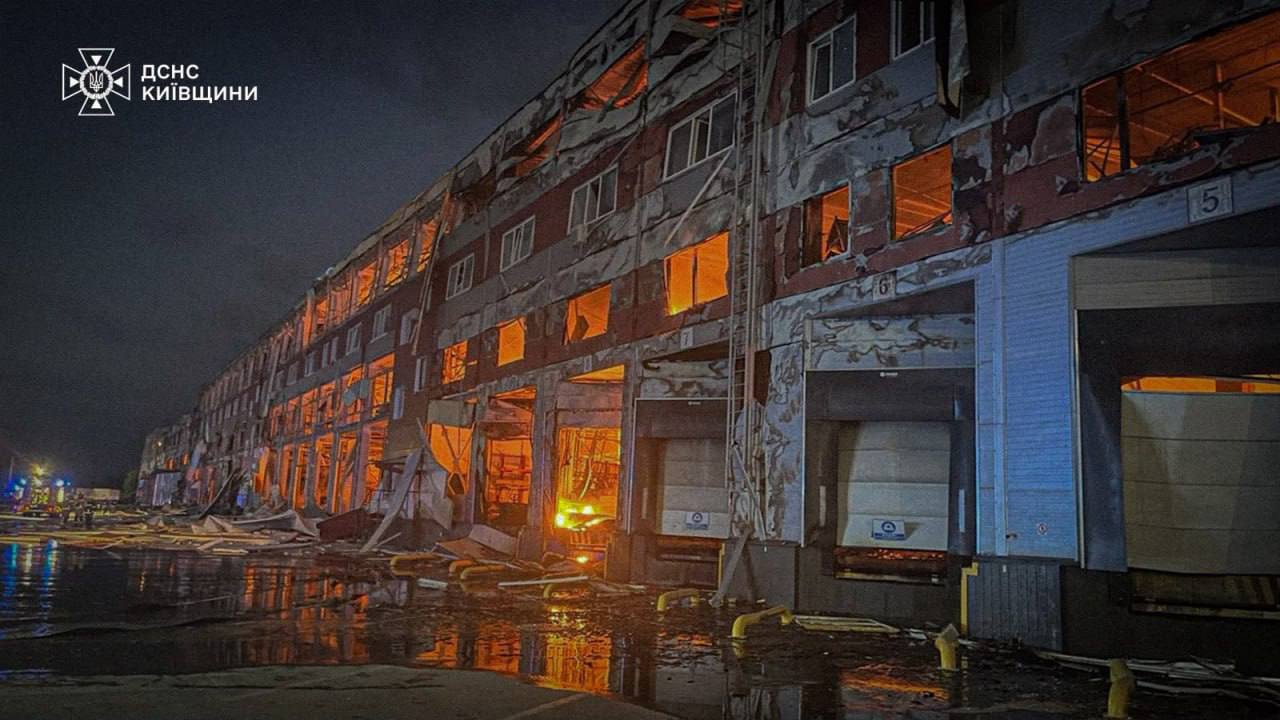Kievul, bombardat cu 40 de rachete balistice rusești într-o oră. Ucraina a lovit un depozit de petrol din Rusia și infrastructura electrică din Crimeea