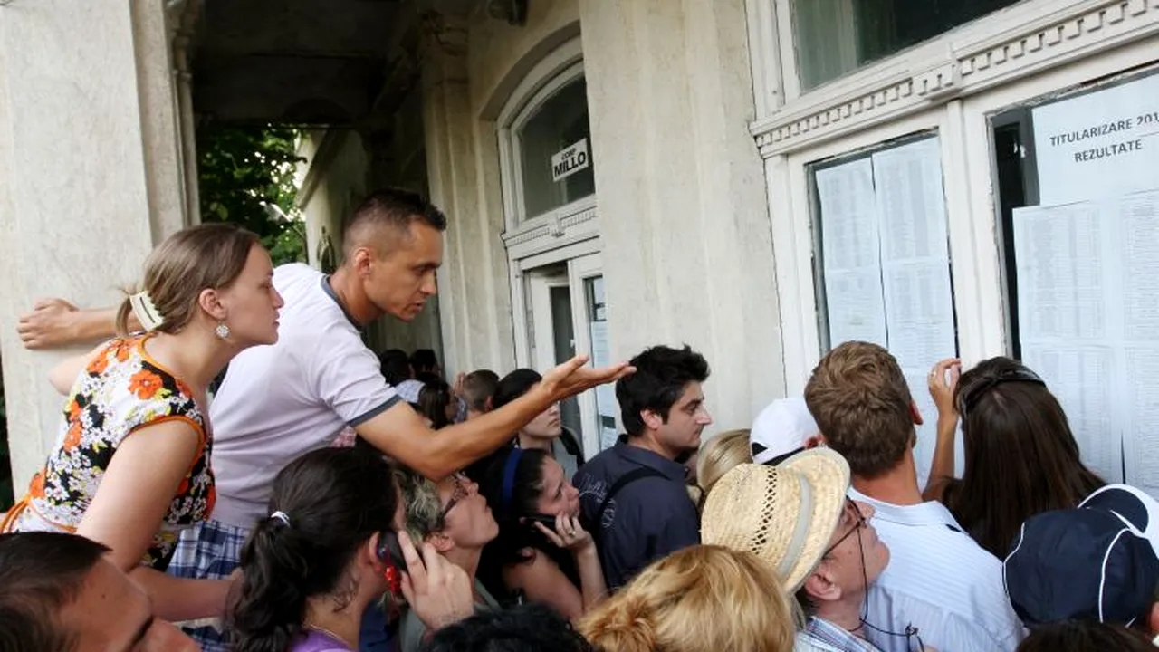 Ghidul profesorului: Ce se întâmplă dacă ai luat peste nota 7 la Titularizare, dar nu găsești post liber în județ
