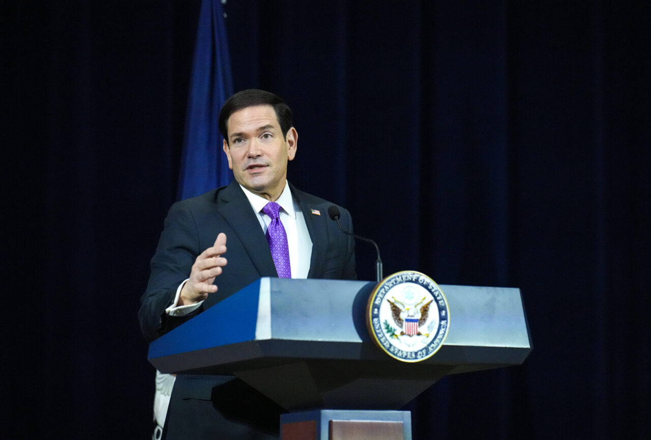 Marco Rubio, turneu strategic în Europa pentru consolidarea apărării și a cooperării economice, fondul amenințărilor la adresa bazelor SUA. Prima oprire, Islanda