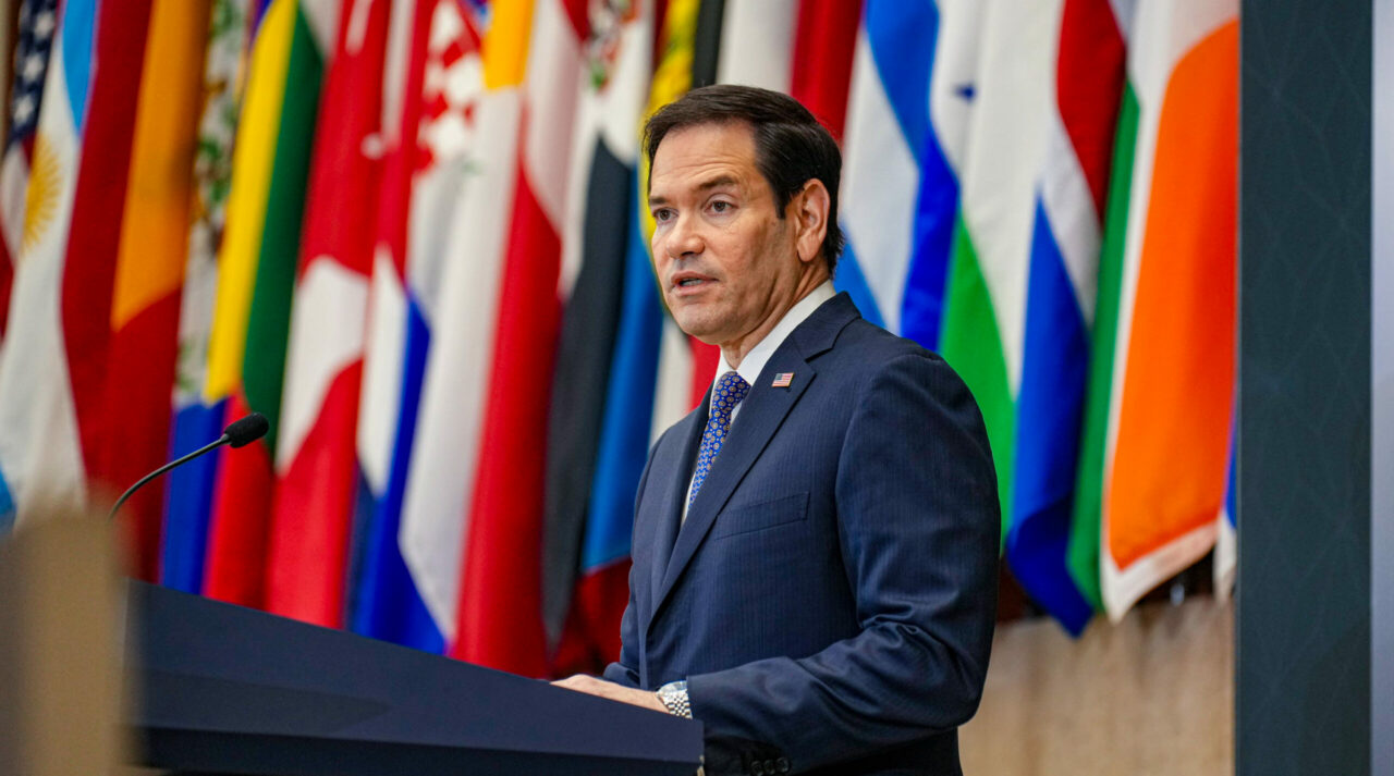 Marco Rubio susține că incidentul de la baza aeriană din Marea Britanie a implicat un „actor străin”. Ce detalii oferă secretarul de Stat al SUA despre complot