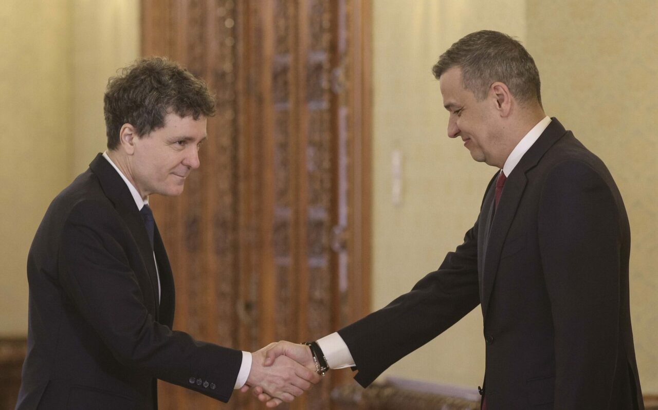 Sorin Grindeanu, după noile consultări cu Nicușor Dan: „Nominalizarea PSD sunt eu”. Președintele, față în față cu Ilie Bolojan, la cinci luni după demiterea Guvernului. Simion a refuzat invitația la Cotroceni