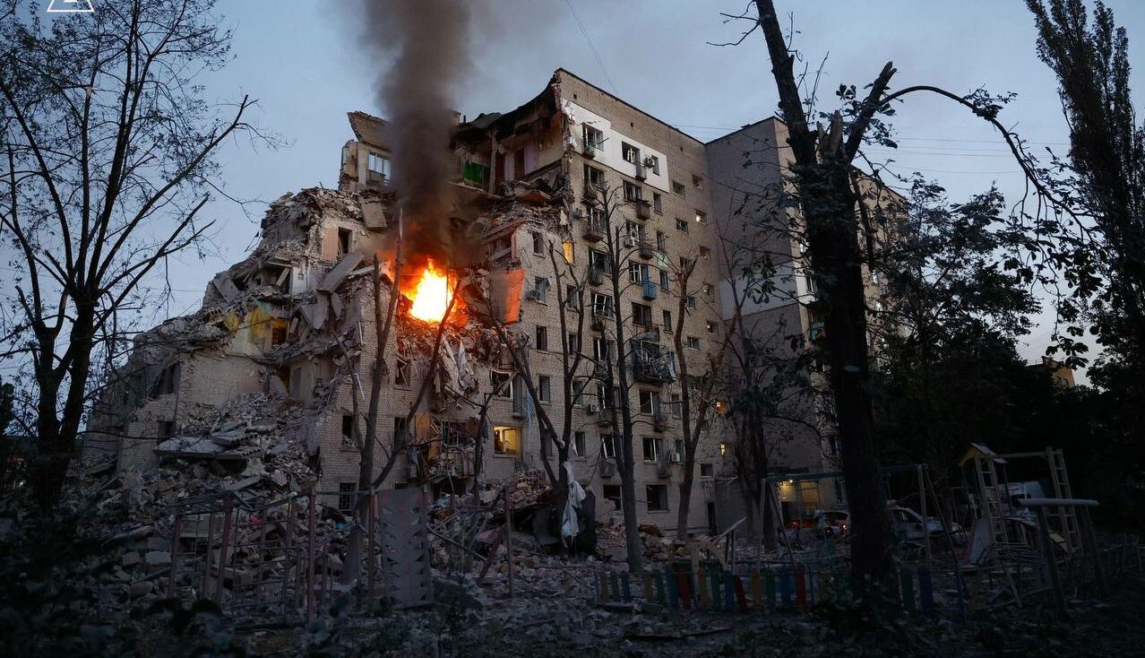 Noapte de coșmar pentru locuitorii Kievului. Atacul masiv cu drone și rachete al Rusiei a provocat cel puţin 13 morți și peste 90 răniți. Reacția lui Zelenski