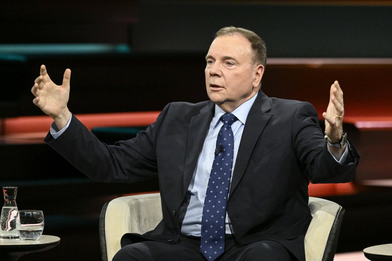 Avertismentul generalului Ben Hodges, fost comandant al armatei americane în Europa: „Orice subminează coeziunea NATO este un cadou pentru Kremlin”