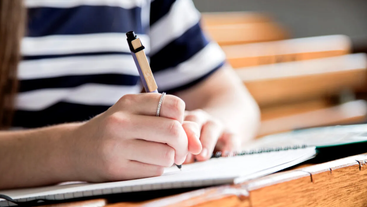 BAC 2026: Intârzierile din cauza furtunilor permit examen la ora 13:00