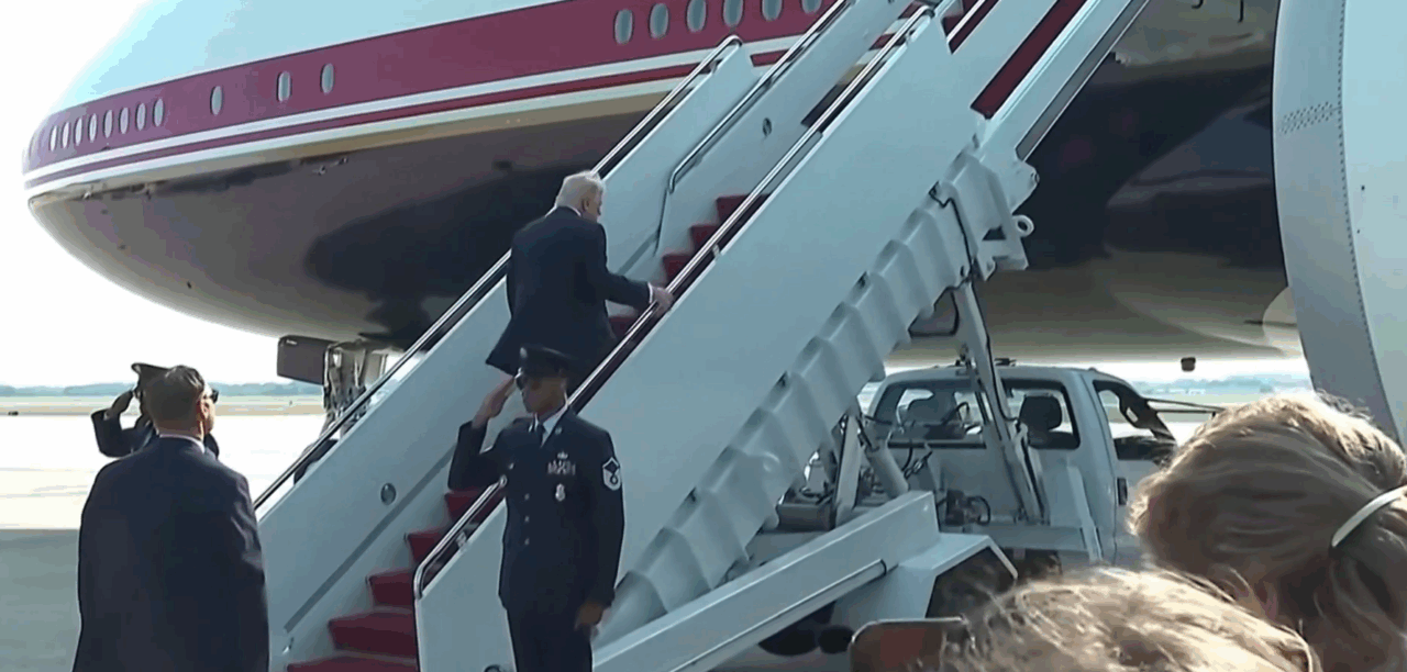 Trump a zburat pentru prima dată cu noul Air Force One, oferit de Qatar. Care a fost prima destinație a avionului de lux