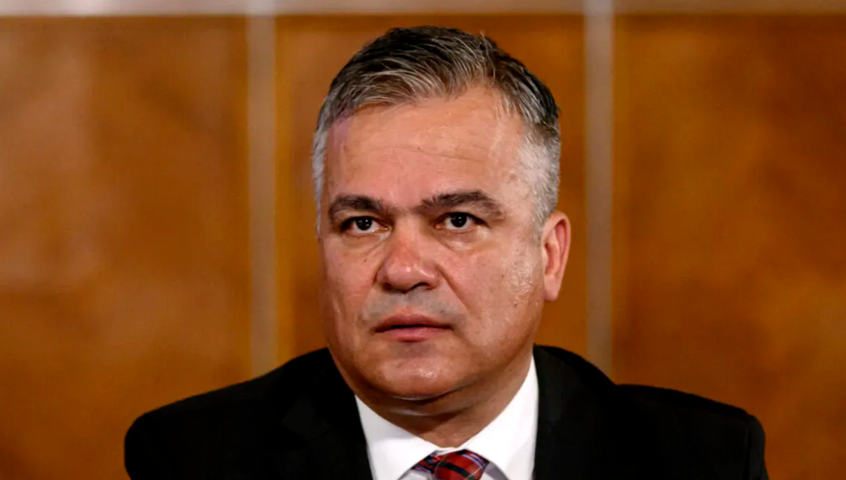 Fiul lui Adrian Veștea a luat BAC-ul și fără rugaciuni la Muntele Athos. Ce note a primit