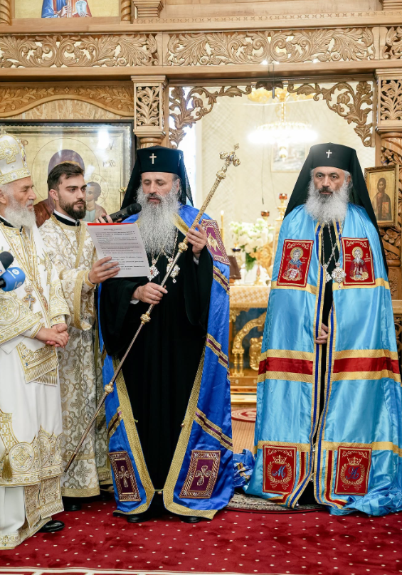 Înaltpreasfințitul Antonie, întronizat Arhiepiscop al Chișinăului, Mitropolit al Basarabiei și Exarh al Plaiurilor