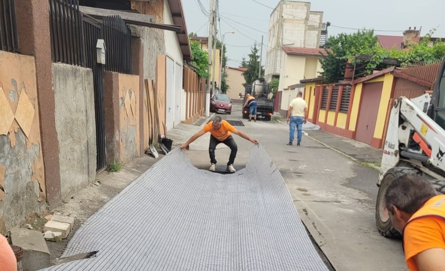 (P) Infrastructură Sector 5. Societatea Infrastructură S5 S.A. a intervenit pe Intrarea Bucureasa, o stradă cunoscută și tranzitată din sector
