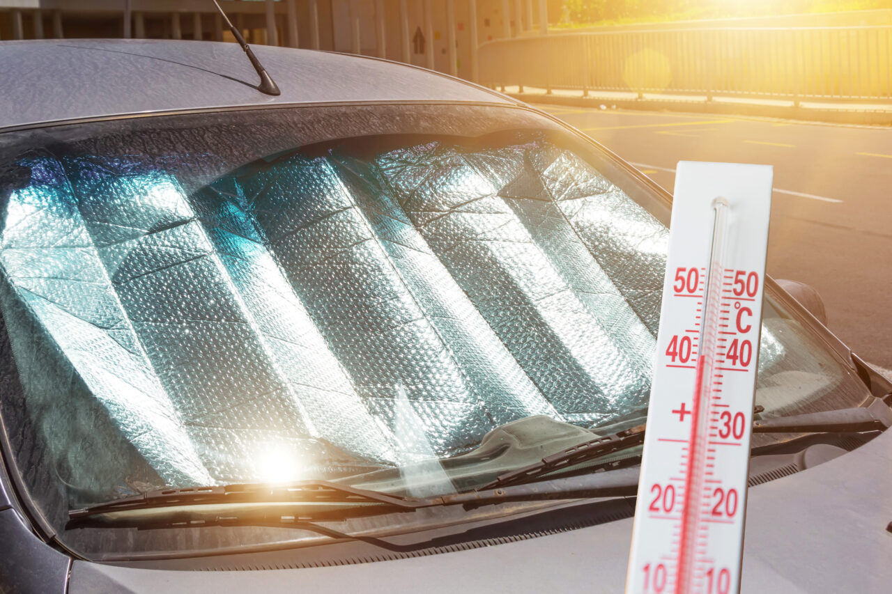 5 moduri de a-ți menține mașina mai răcoroasă în timpul caniculei, potrivit experților auto