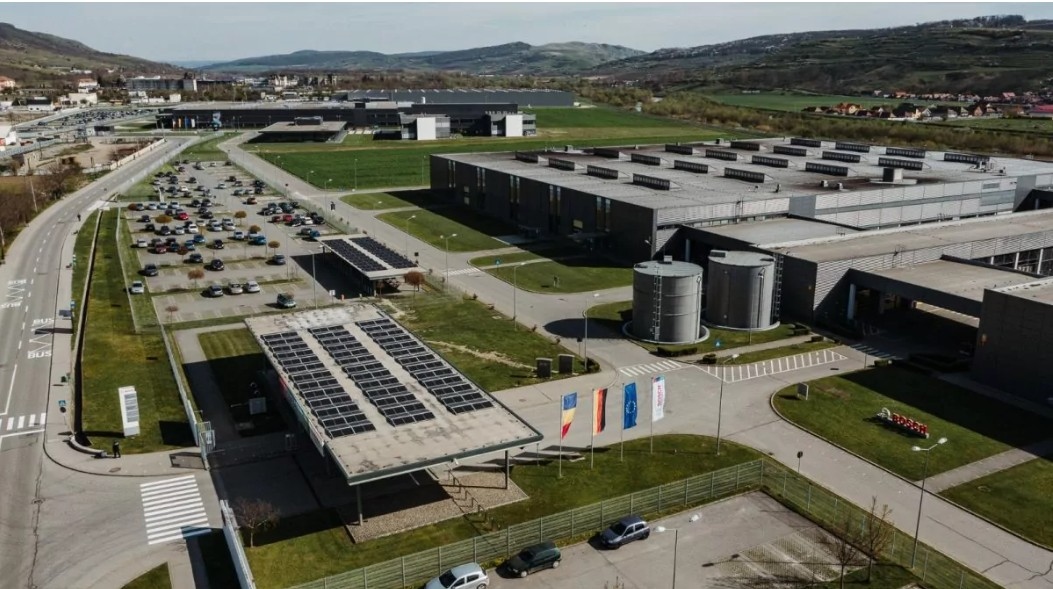 Firmele din Iași cu cei mai mulți angajați. Câți bani aduc ei pentru companiile în care lucrează