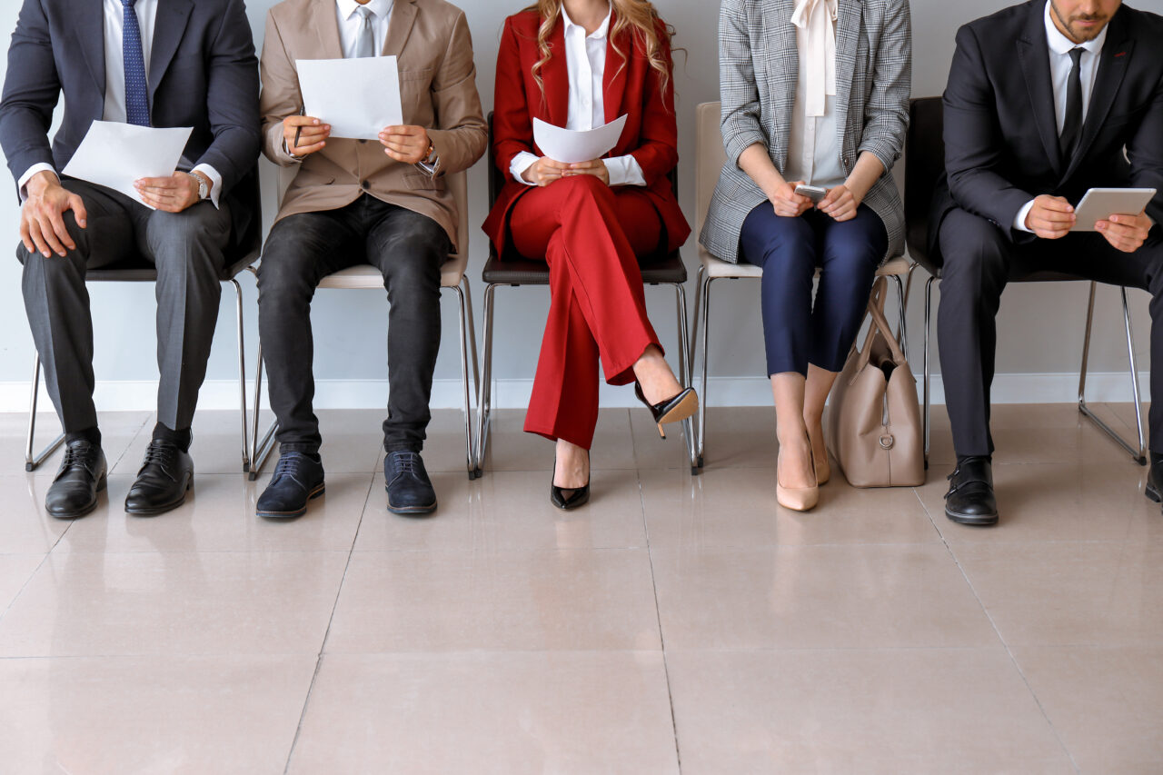 Top rușinos pentru România. Avem cei mai mulți tineri fără job și fără școală din UE. Țara are și printre cei mai puțini absolvenți șomeri