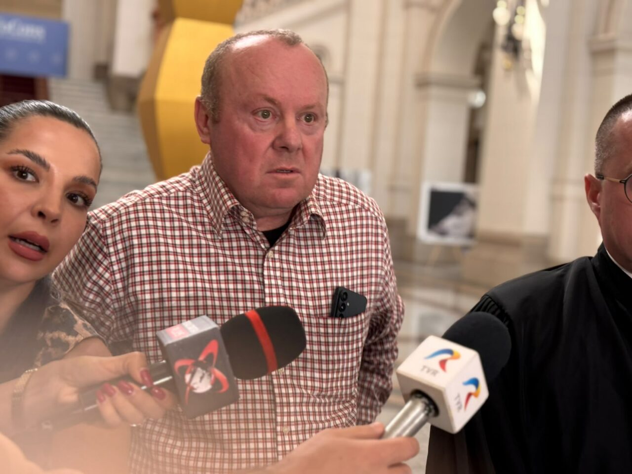 Viorel Pașca sare în apărarea fiilor săi, inculpați în dosarul „azilelor groazei” din Bihor. Ce argumente a adus avocatul acestuia în sala de judecată