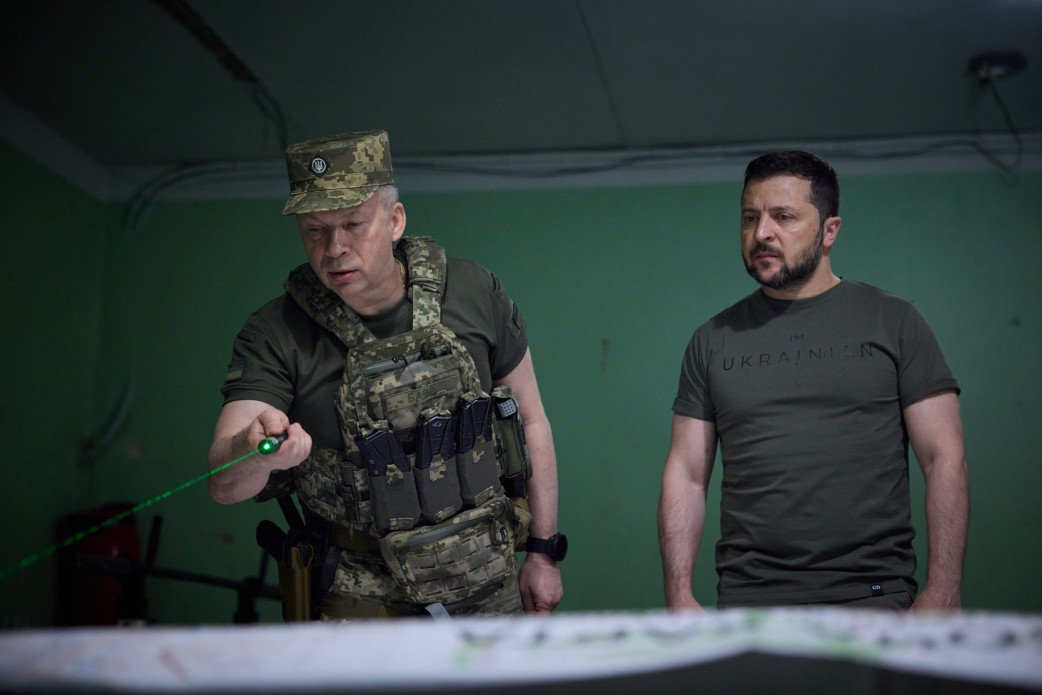 Zelenski l-a demis pe șeful armatei ucrainene, Oleksandr Sîrski, după ce a stat 6 zile sub presiunea protestelor pro-Fedorov. Cine îl va înlocui