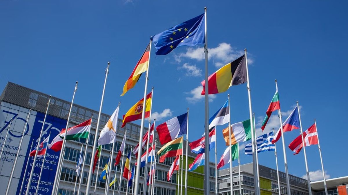 Șase state membre insistă asupra unei noi taxe la nivelul UE pentru marile companii petroliere după creșterea prețurilor la energie