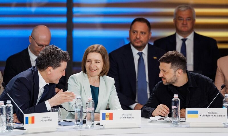 Maia Sandu îi aduce la Chișinău pe Nicușor Dan și Volodimir Zelenski