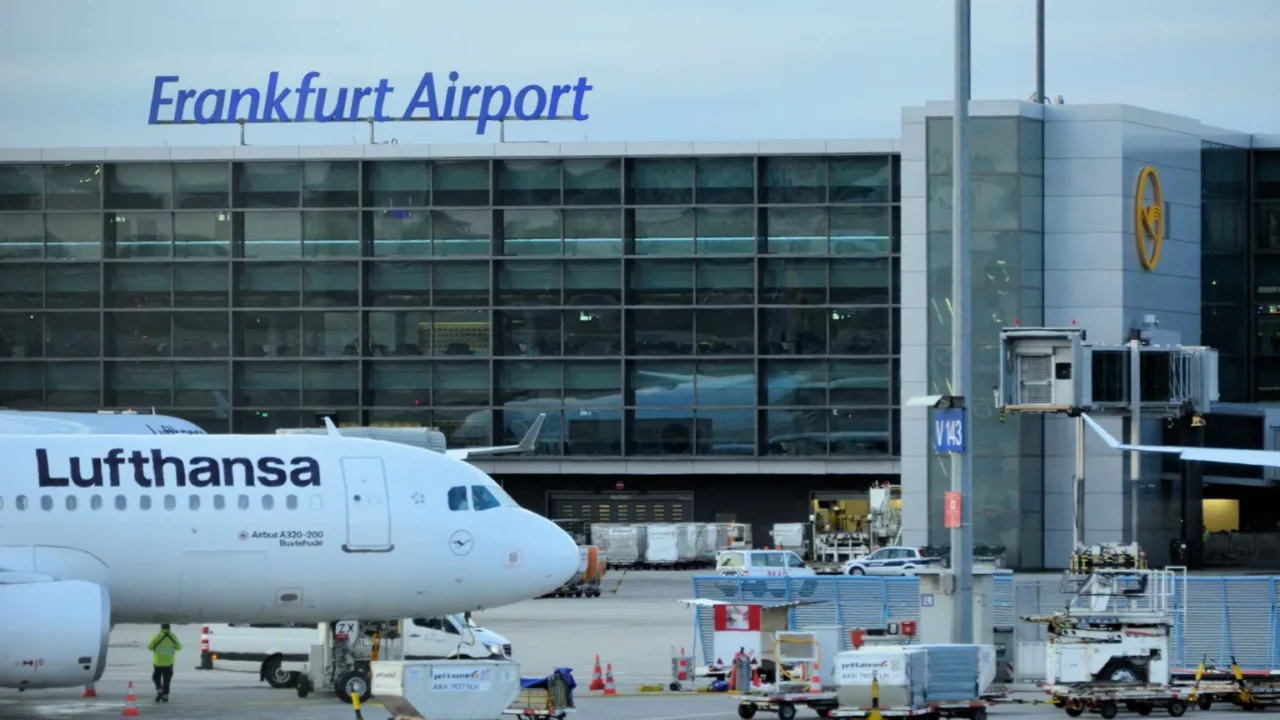 Focar de malarie pe aeroportul din Frankfurt. Numărul cazurilor a crescut la șase după ce un angajat a decedat