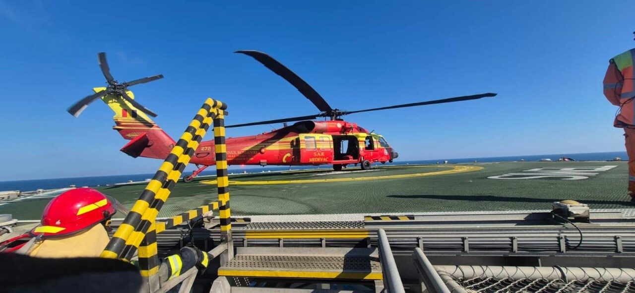 Intervenție în Marea Neagră, cu un elicopter Black Hawk, lângă Neptun Deep. O persoană a fost evacuată