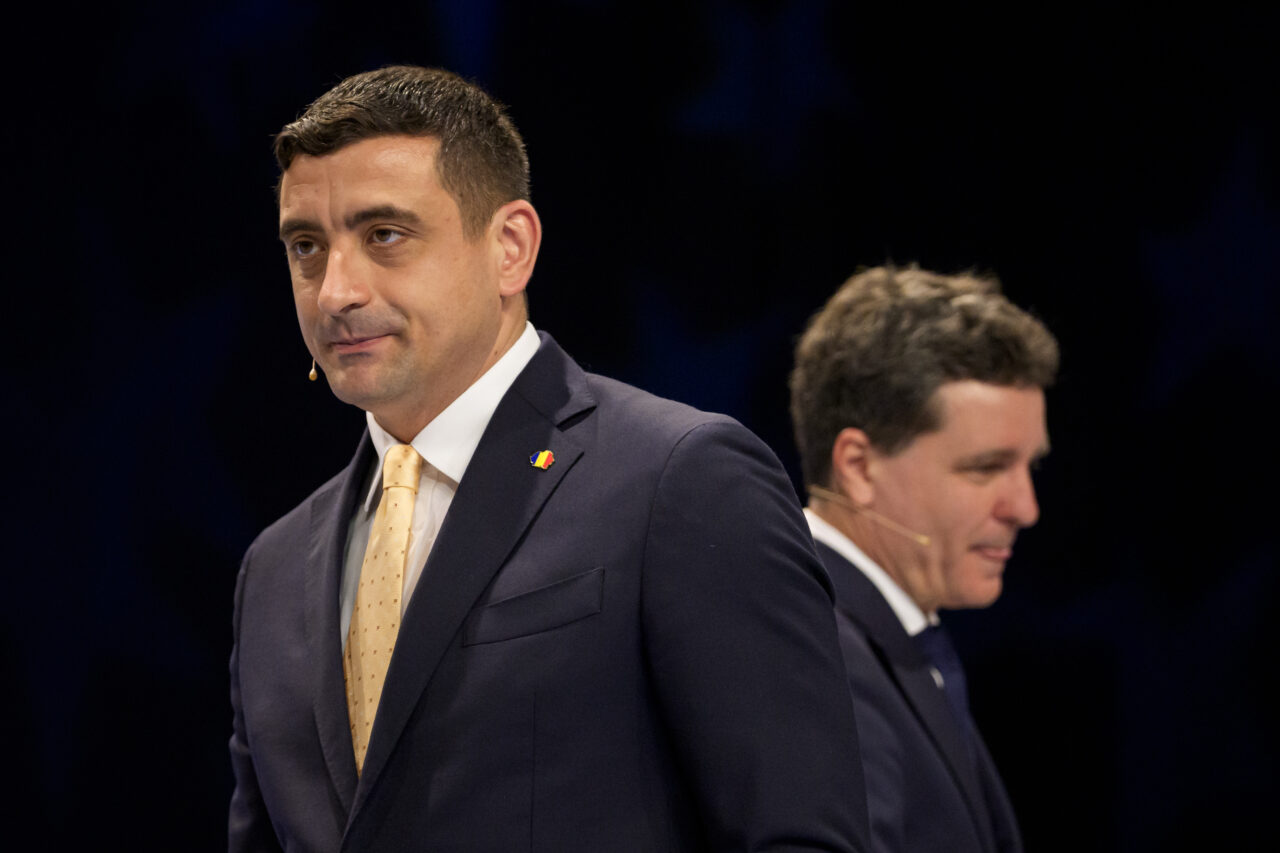 George Simion, revoltat că Nicușor Dan nu desemnează un nou premier: „Al cui joc îl face?”