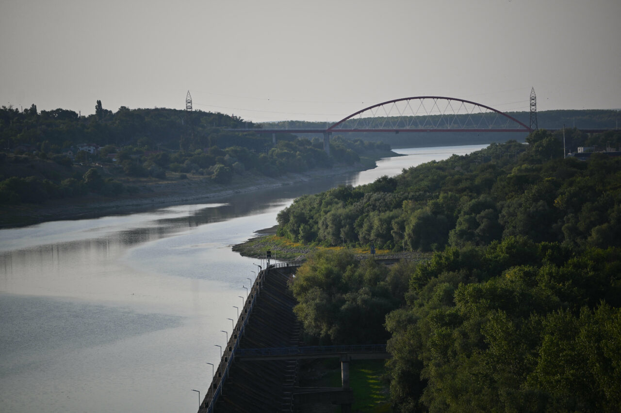 Presa de la Sofia, după oprirea centralei de la Cernavodă: Nivelul scăzut al Dunării face ca România să depindă tot mai mult de Bulgaria
