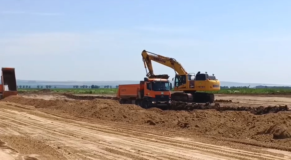 Nici în acest an ieșenii nu vor circula pe autostradă. A7 avansează spre Pașcani, în timp ce pe A8 lucrările întârzie