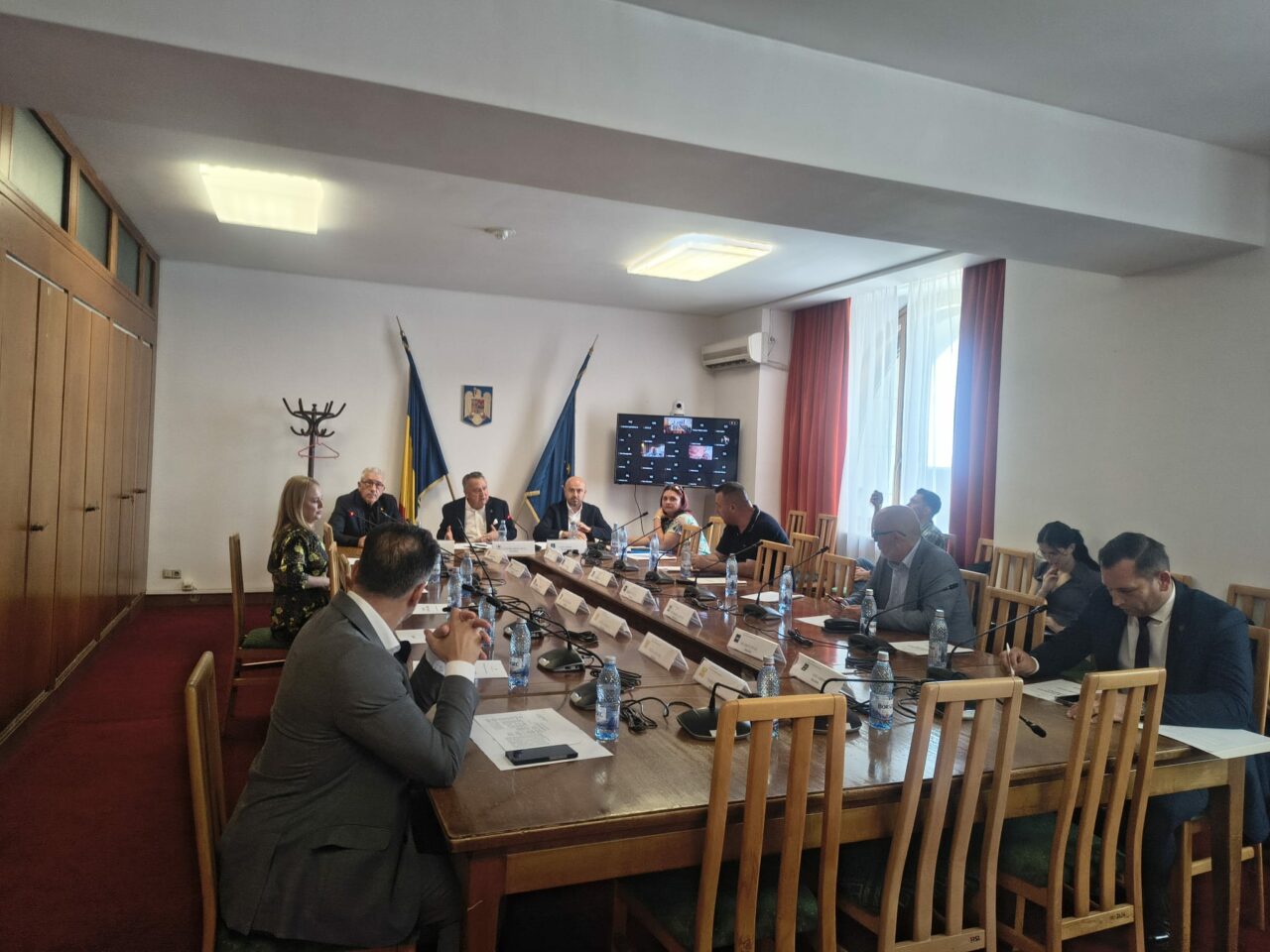 Comisia de Adminsitrație Publică din Senat respinge cererea președintelui Nicușor Dan de reanalizare a legii urșilor