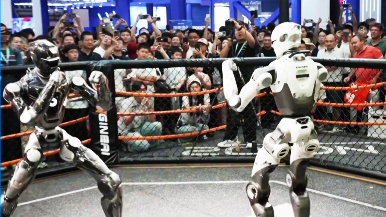 Roboții chinezi, capabili să prepare băuturi și să boxeze. China ar putea expedia 50.000 de modele în acest an