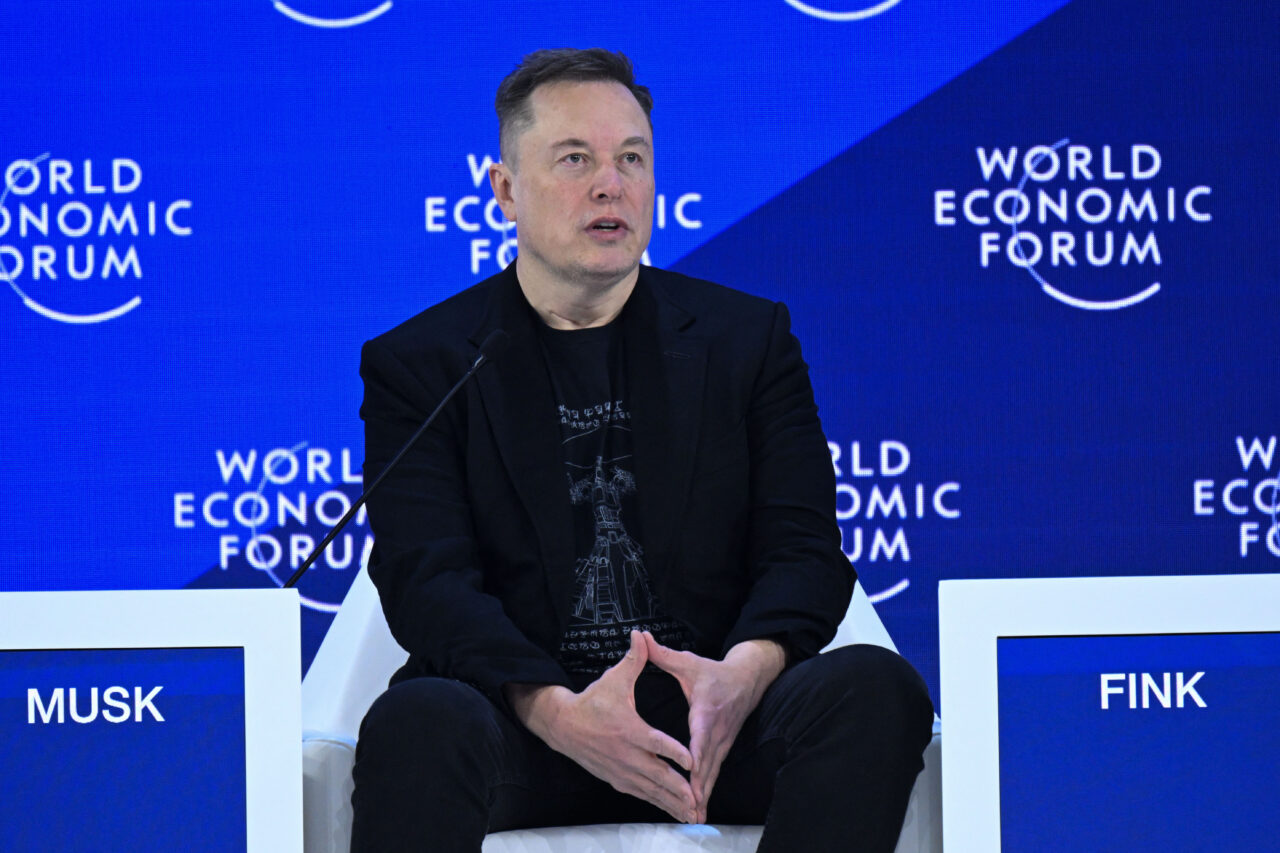 Previziunile lui Elon Musk la reuniunea G20: Un miliard de roboți vor munci pe Planetă în următorii 10 ani. „Vor fi mai productivi decât toți oamenii la un loc”