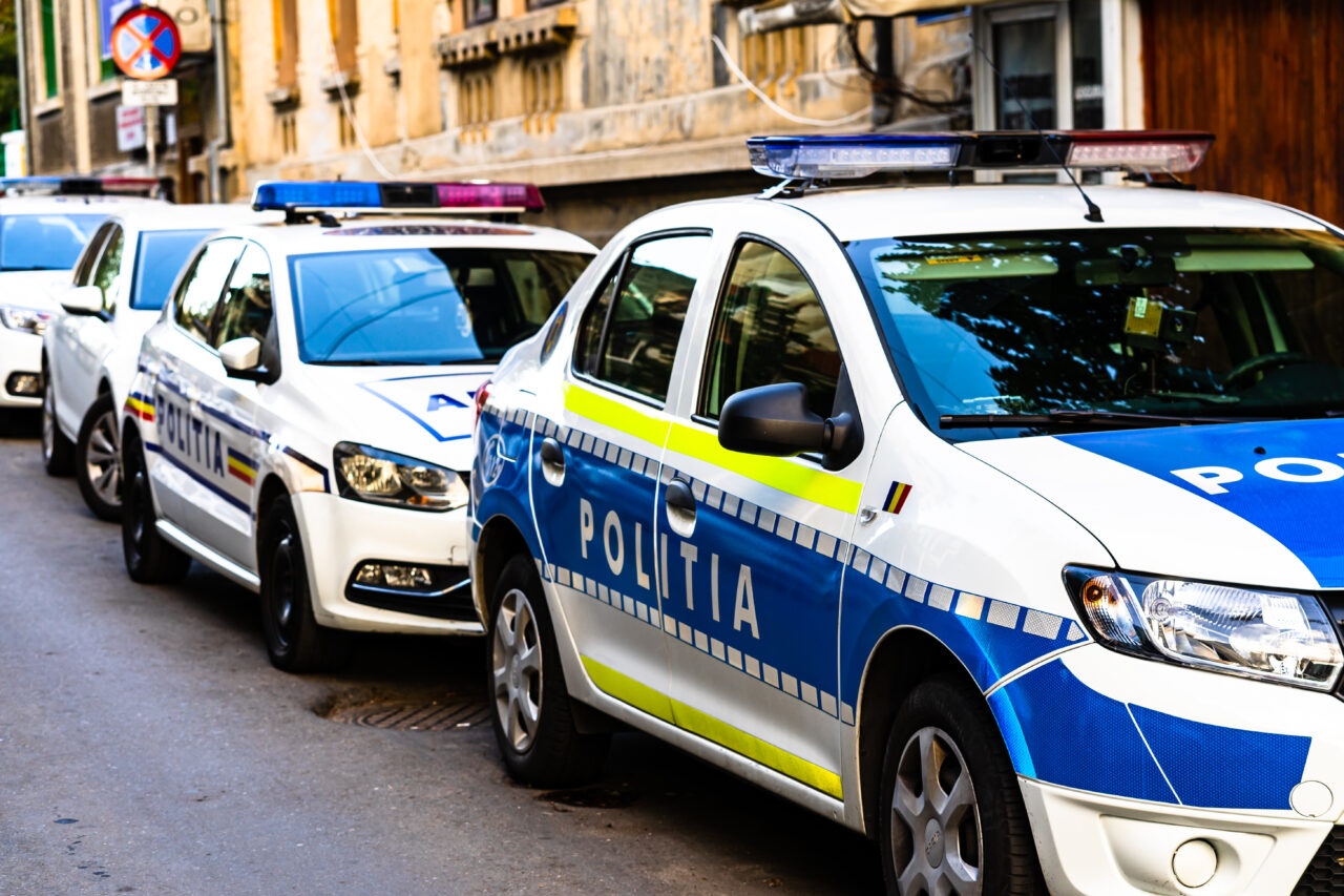 Bărbat, reținut de Poliția Capitalei, după ce ar fi agresat sexual o tânără într-un troleibuz. Presupusul agresor nu fi cetățean român