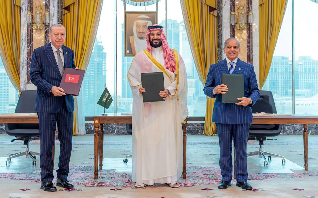 Noua alianță militară din lumea musulmană prinde contur. Turcia, Arabia Saudită și Pakistan se reunesc la Istanbul