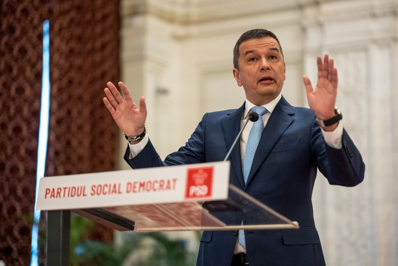 PSD a adoptat două rezoluții la Consiliul de la Sinaia. Social-democrații au votat fie pentru un guvern minoritar, fie pentru un guvern politic în jurul partidului