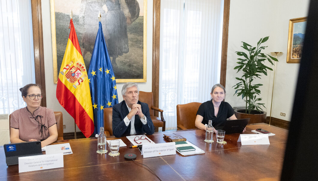 Spania: Ministrul de Interne spune că 72.000 de migranți au intrat în Ceuta din Maroc.