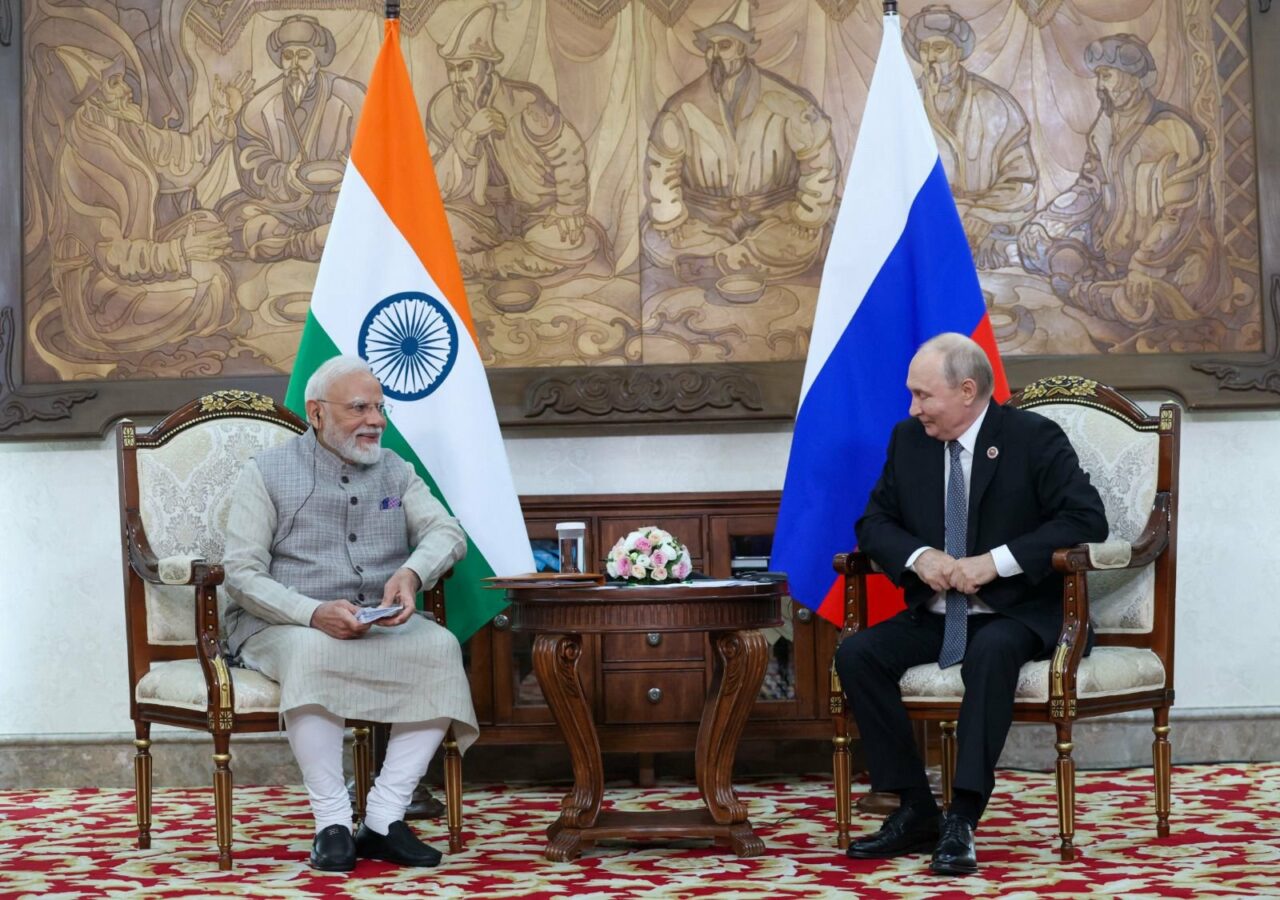 Președintele Rusiei și prim-ministrul Indiei au purtat discuții la summit-ul din Kârgâzstan. Ce i-a transmis Modi lui Putin despre războiul din Ucraina