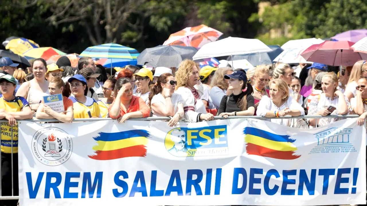 Sindicatele din educație cer respingerea proiectului de salarizare: „România alocă doar 3% din PIB pentru educație”