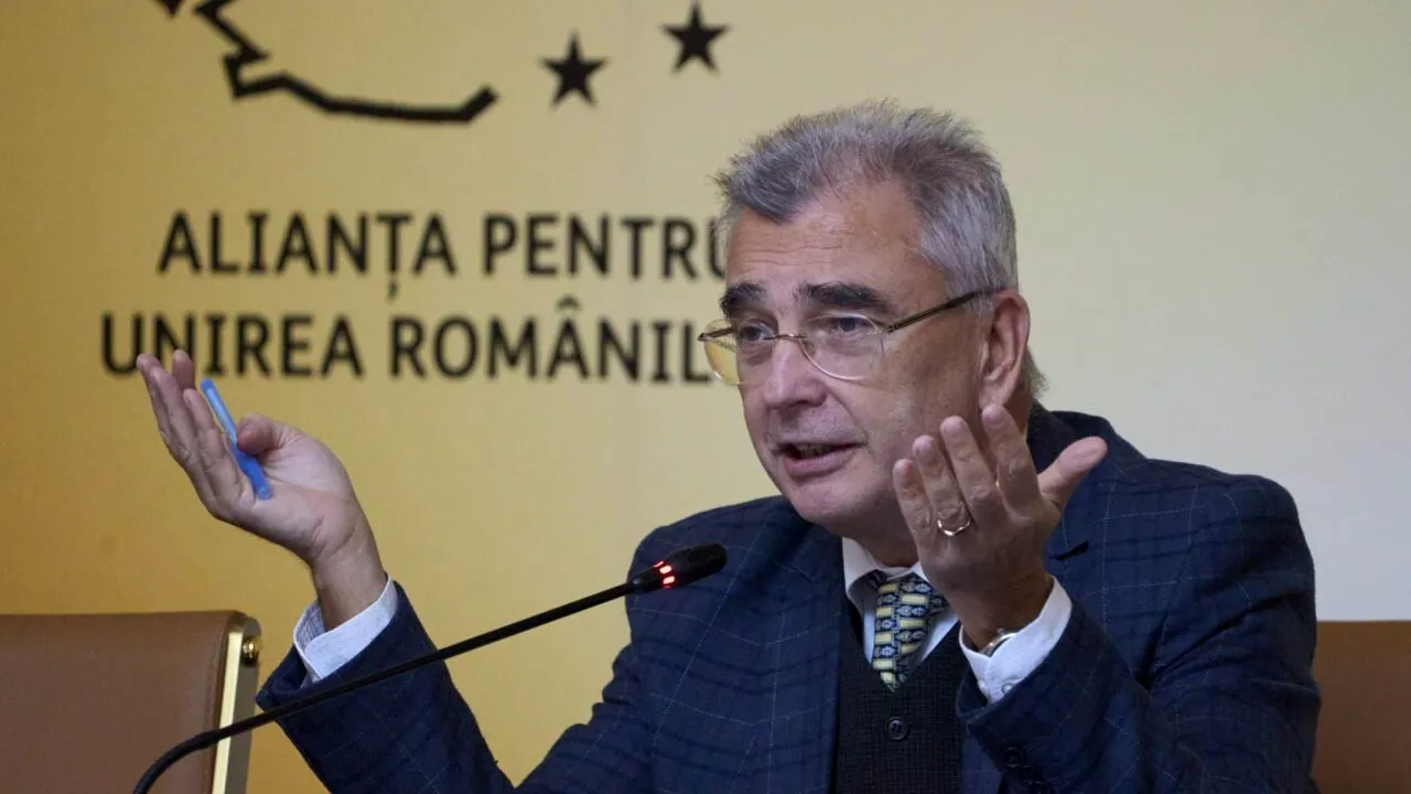 Scădere record pentru serviciile prestate populației în iunie. Petișor Peiu: „Turismul intern, practic, prăbușit”