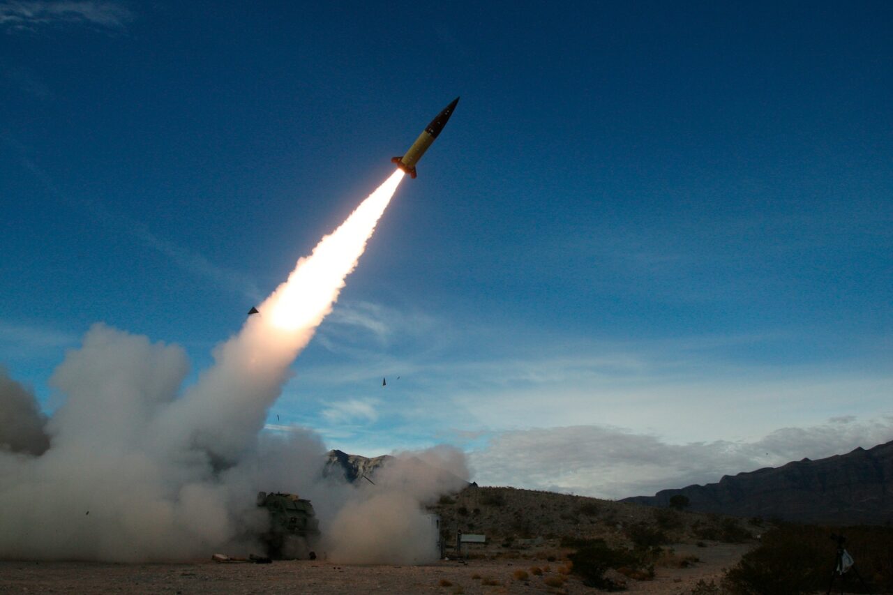 Washington Post: Pentagonul cere industriei de apărare din SUA să crească producția de arme după războiul cu Iranul