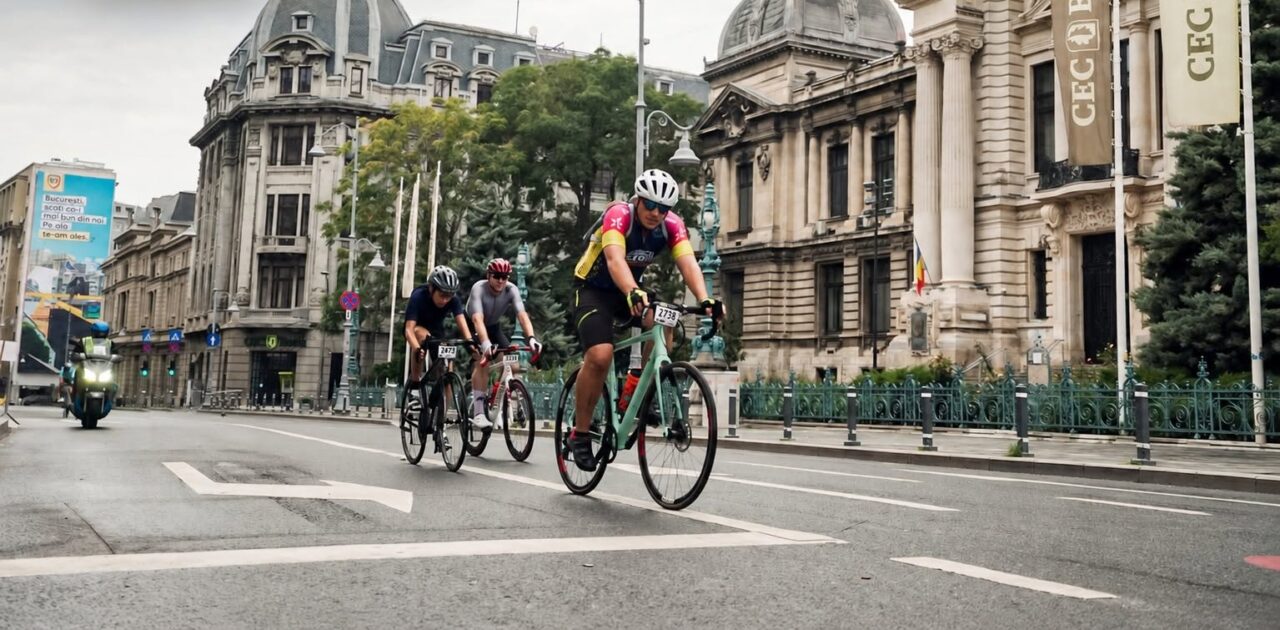 Doi bicicliști de la „L’Étape Romania by Tour de France”, loviți de un șofer de 72 de ani în Capitală