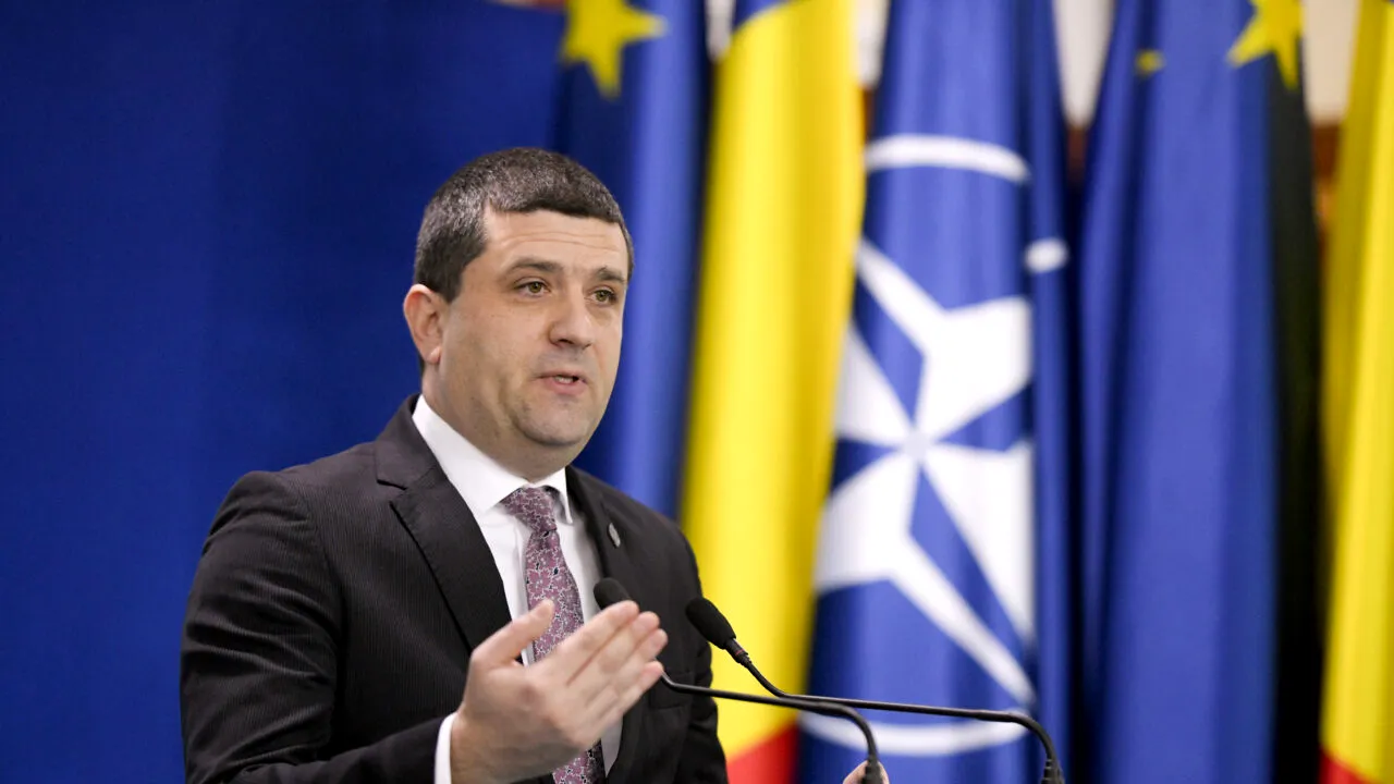 Miruță se laudă că a pus pe picioare Uzina de la Sadu: „Când ești preocupat, când mergi la firul ierbii, se poate”