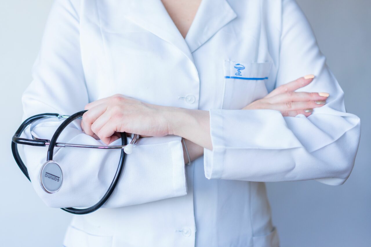 Angajații din Sănătate, chemați să decidă dacă acceptă noua Lege a salarizării