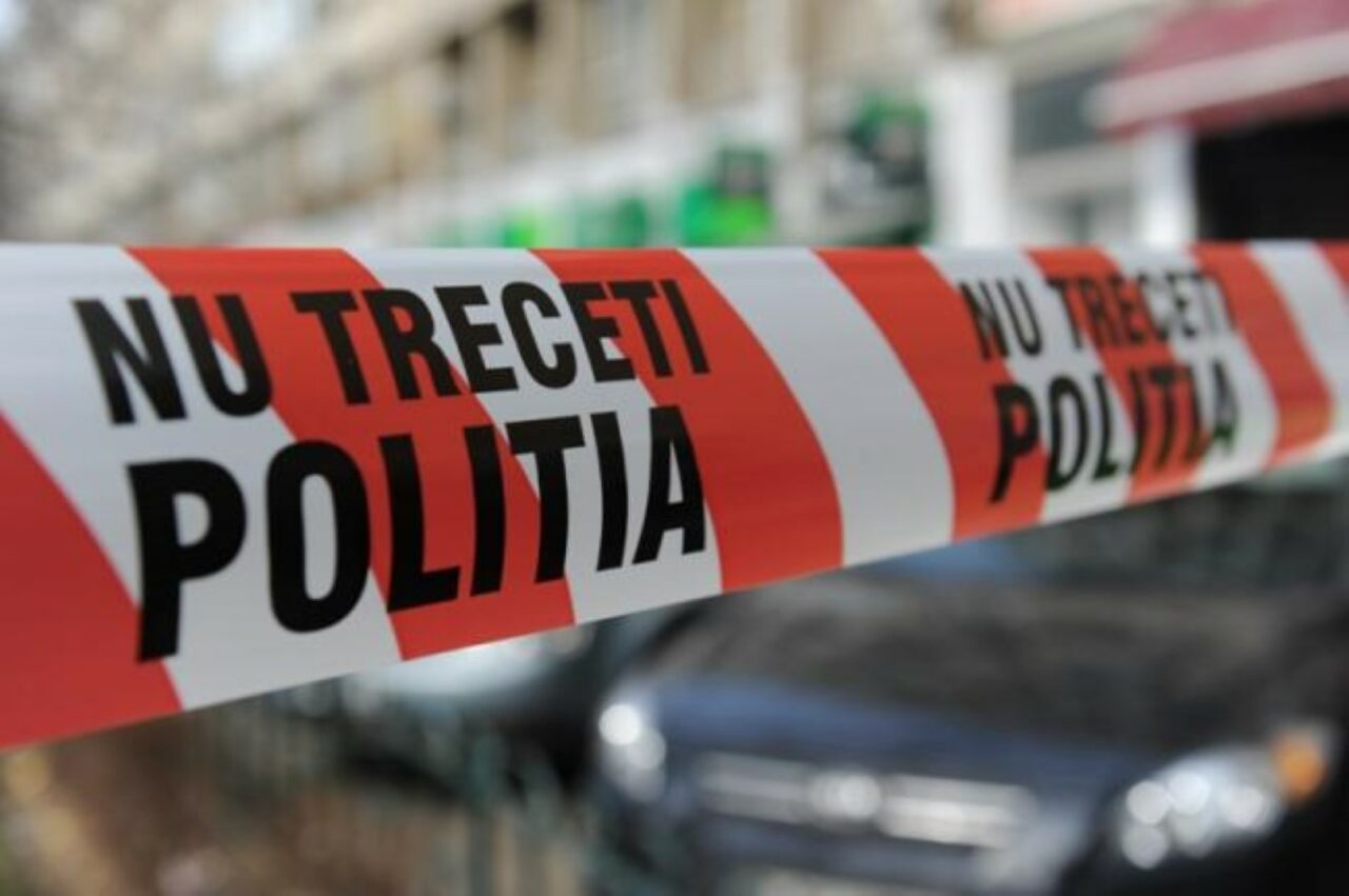 Un bărbat din Vâlcea, care a dispărut acum 4 ani, a fost găsit îngropat în pădure. Ar fi fost ucis cu lovituri de ciocan