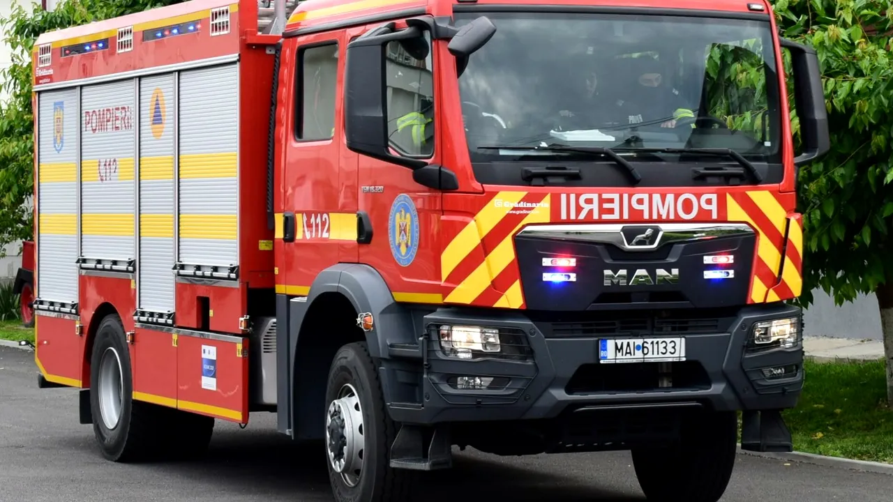 Incendiu la Institutul Clinic Fundeni din București. Pompierii intervin
