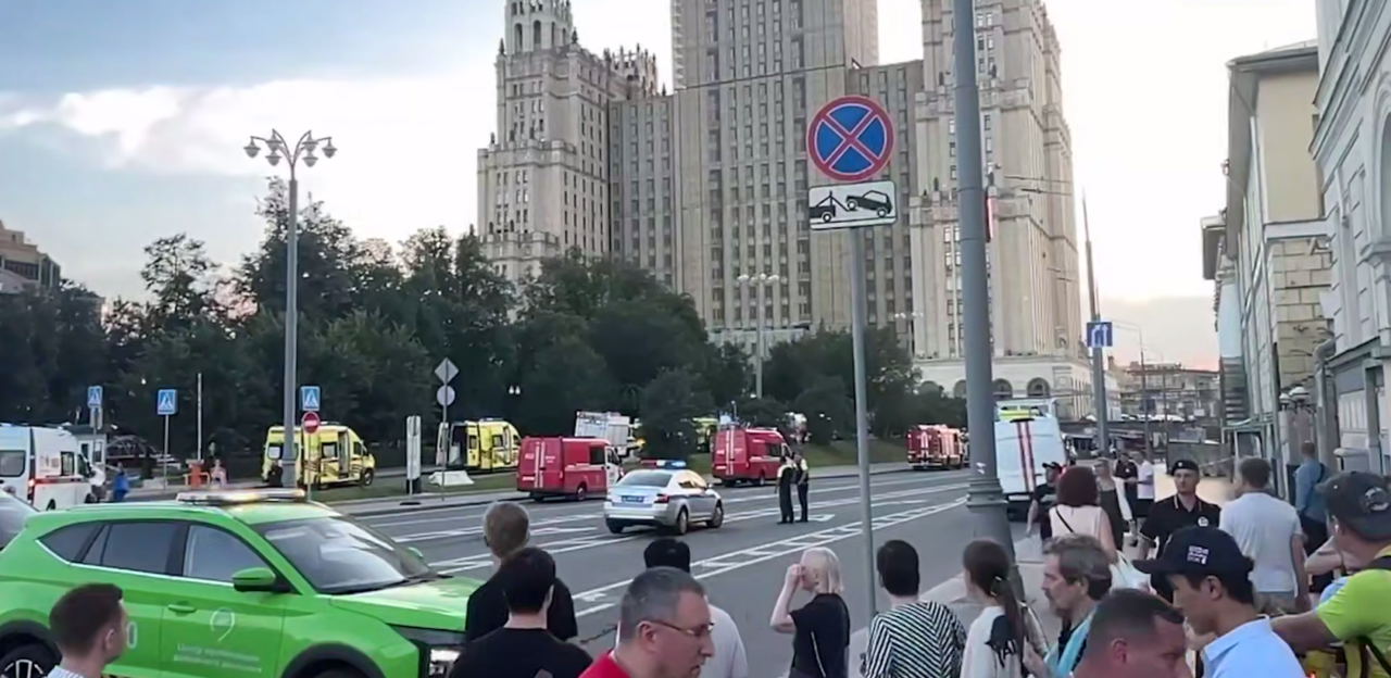 Trei morți și 15 răniți în urma unei explozii într-o cafenea din Moscova