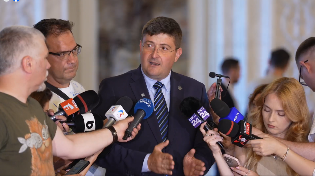 USR susține că CCR a ghilotinat transparența și că, acum, are aștepări de la AUR