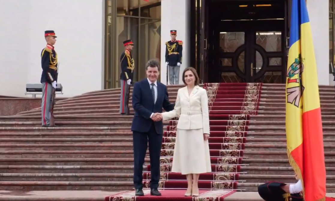 Nicușor Dan, primit de Maia Sandu de Ziua Independenței Republicii Moldova. Președintele participă la ceremoniile de la Chișinău