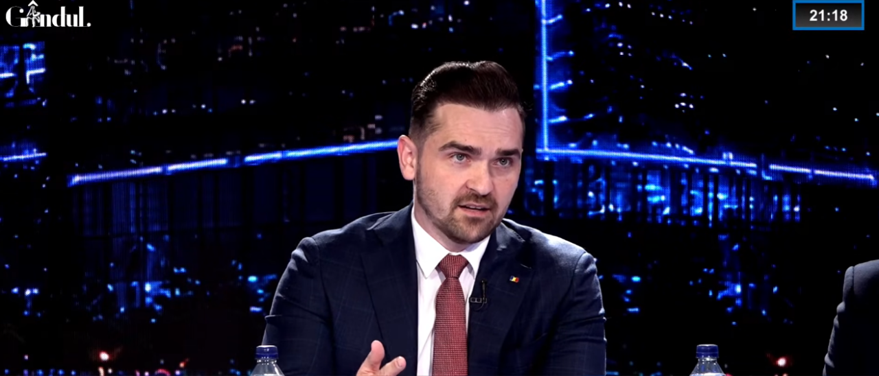 Deputatul USR Vlad Șendroiu a avertizat că românii vor suferi din cauza energiei mai scumpe. „Băieții deștepți vor specula și după vor crește prețurile”