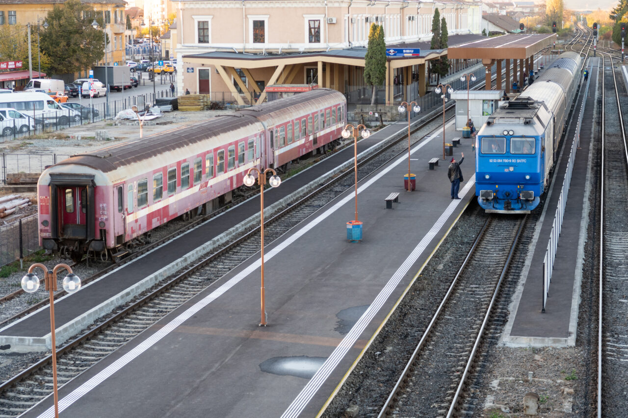 Sistemul feroviar, într-un punct critic. Sindicaliștii spun că trenurile riscă să se oprească, în lipsa finanțării