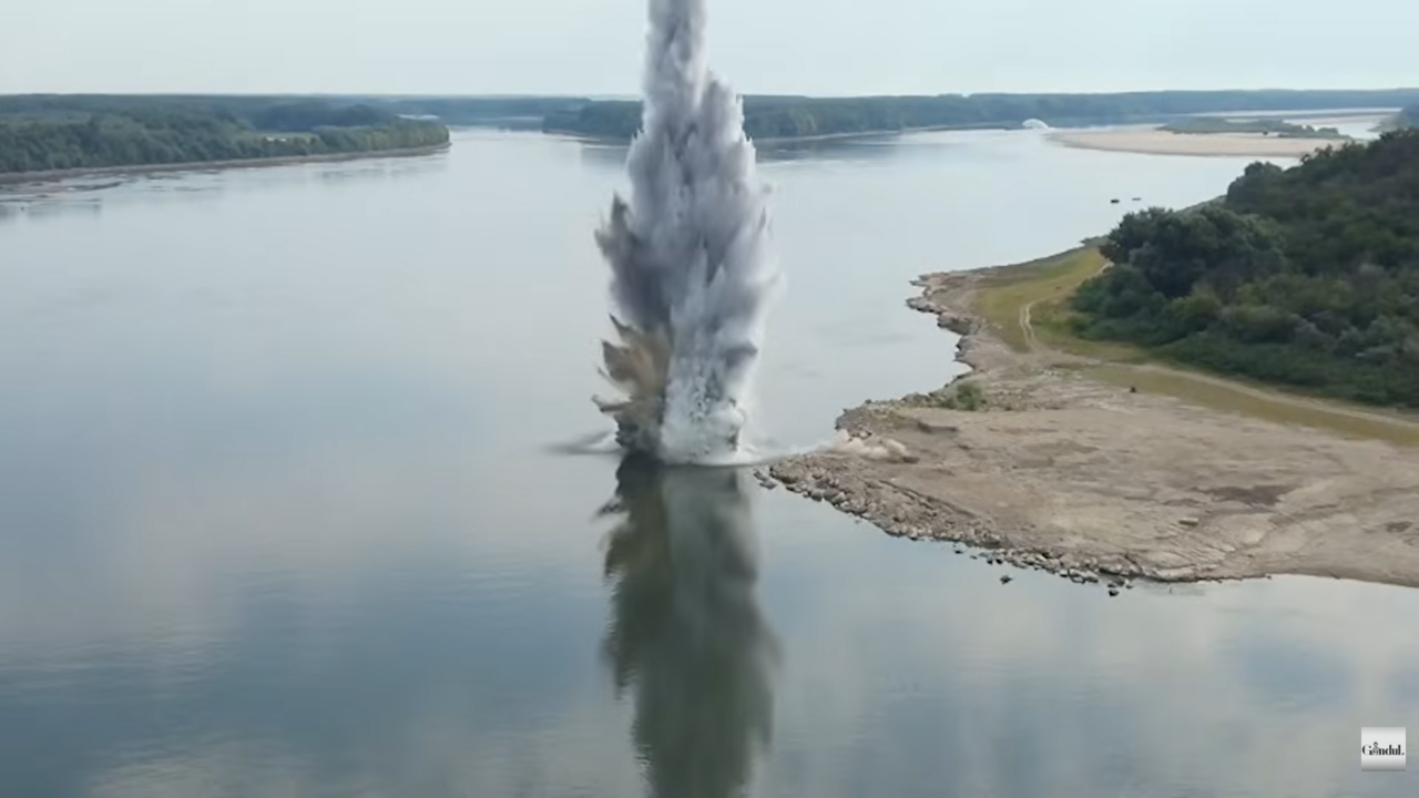 Ministerul Apărării a reluat misiunile pe Dunăre, aproape de Cernavodă, după eșecul primei intervenții, când a fost detonată o stâncă