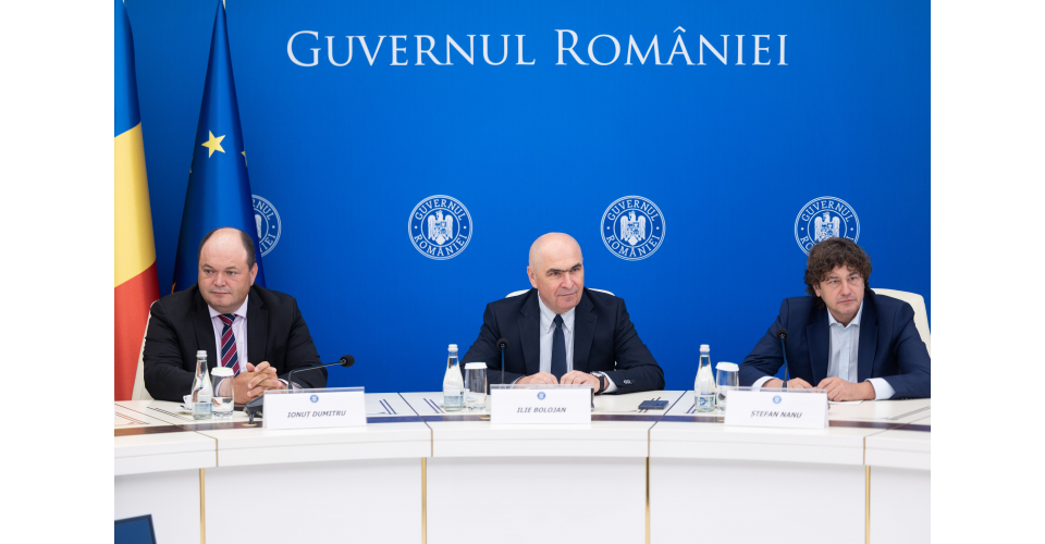 Investitorii străini, îngrijorați de situația economică, au cerut întâlnire cu Ilie Bolojan. Ce le-a transmis premierul demis oamenilor de afaceri